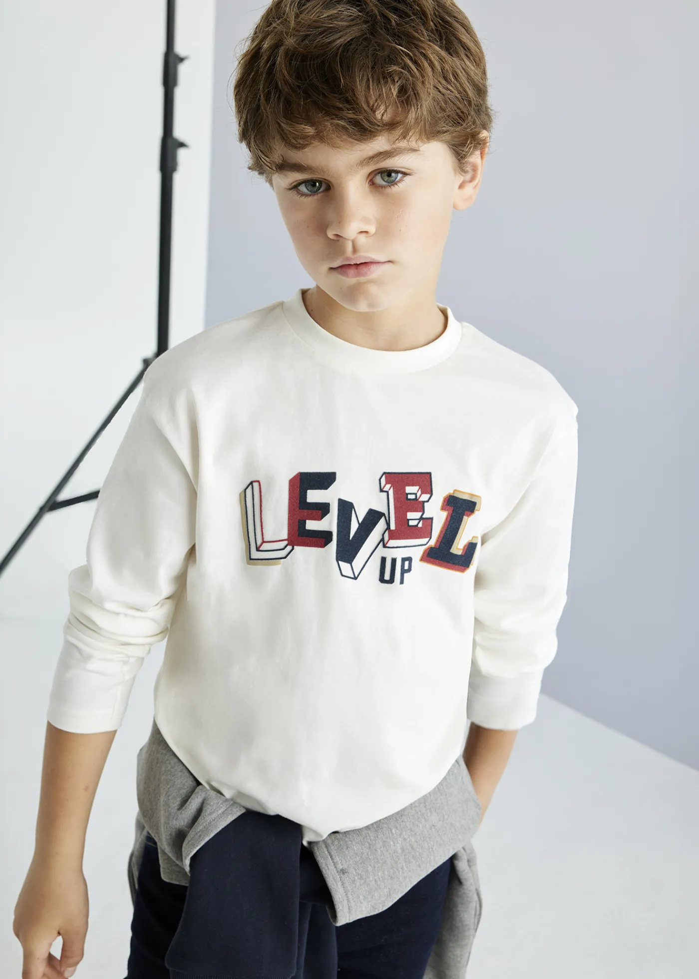 Online Camiseta texto relieve chico Camisetas