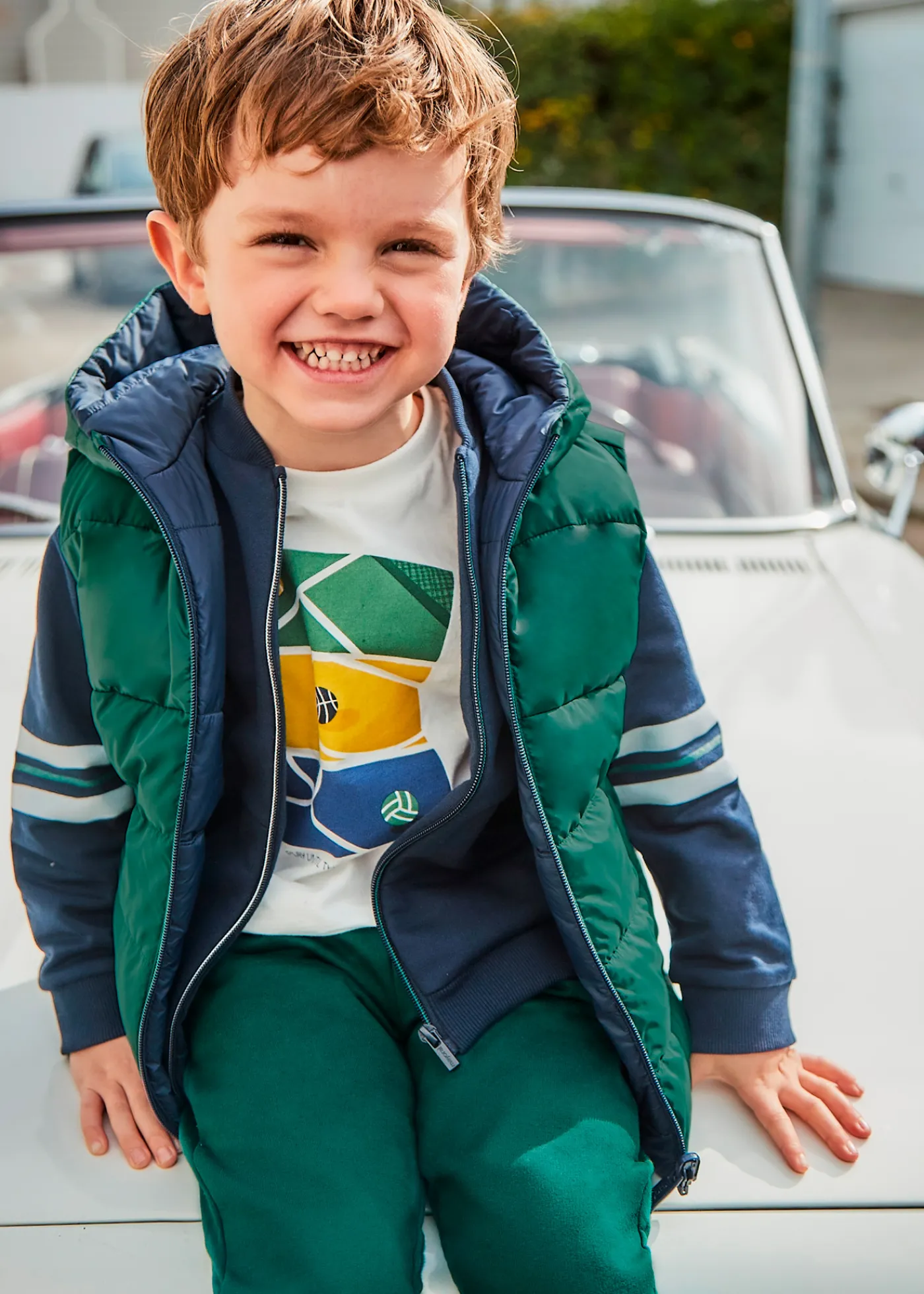 Shop Chaleco acolchado reversible niño Abrigos Y Chaquetas