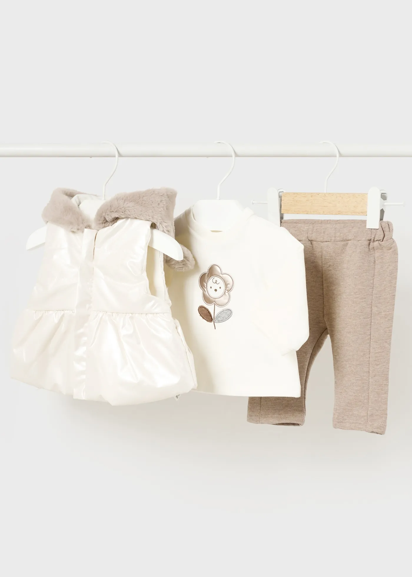 Outlet Chándal 3 piezas combinado recién nacida Chándals