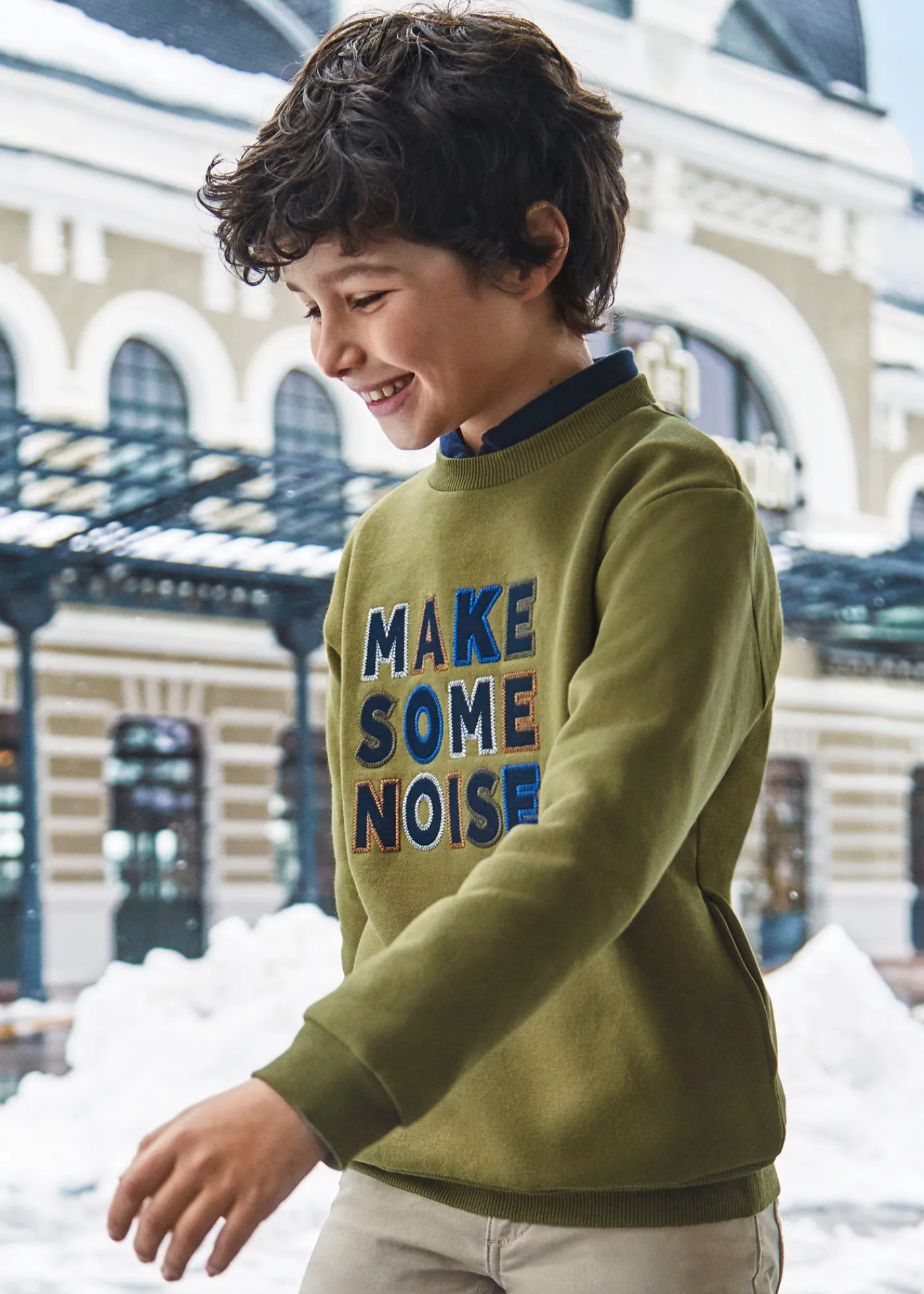 Outlet Sudadera texto bordado chico Sudaderas